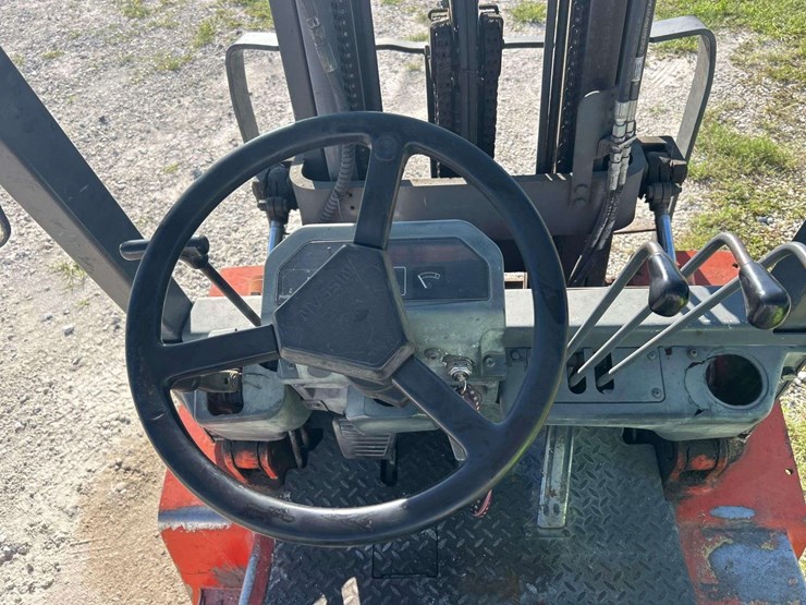 nissan-cf60-6,000lb-lp-forklift-image-10