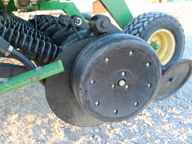 john-deere-1590-image-23