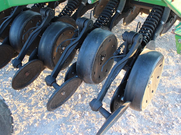 john-deere-1590-image-29