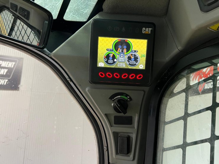 2022-caterpillar-289d3-image-24