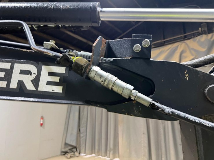 deere-27d-image-10