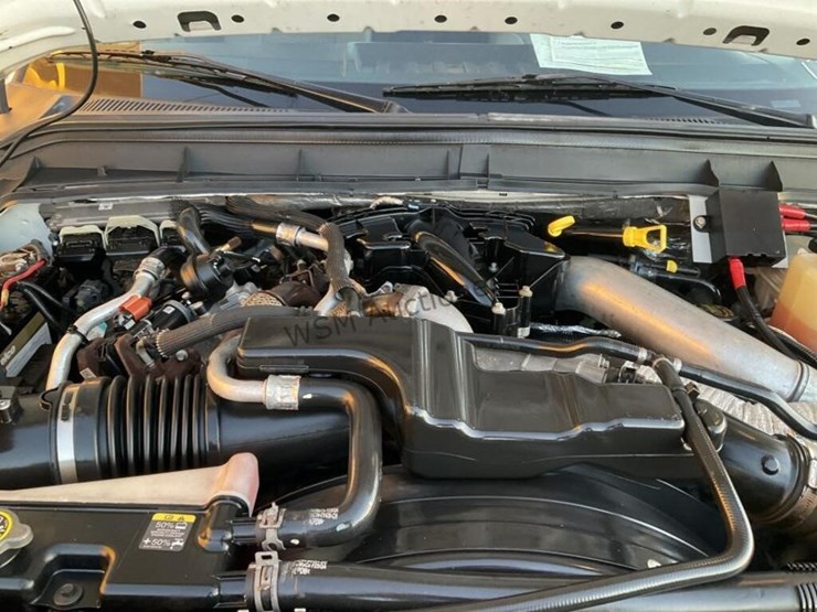 2013-ford-f550-image-16