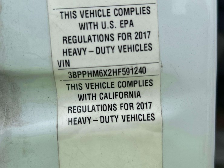 2017-peterbilt-220-image-5