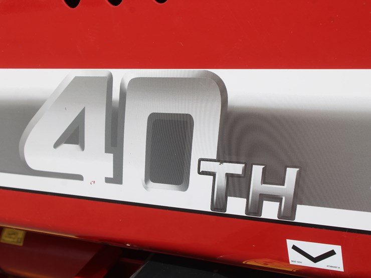 2015-new-holland-roll-belt-560-image-23