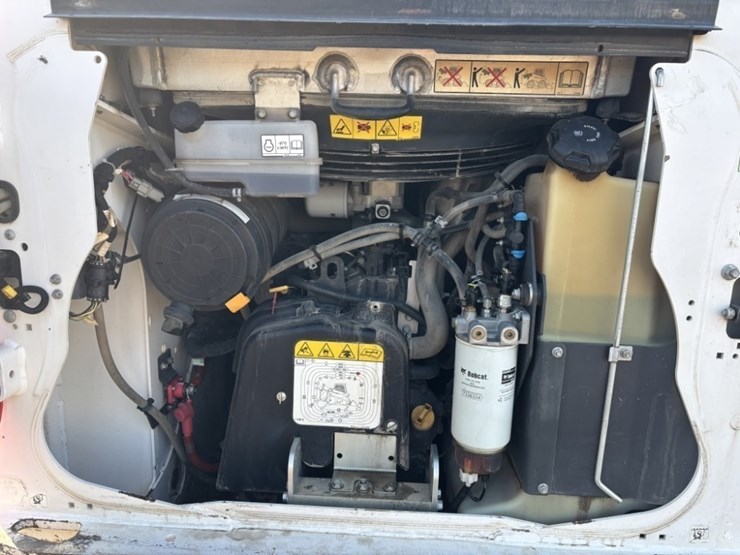 2021-bobcat-t76-image-16