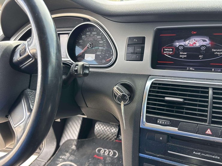 2012-audi-q7-premium-plus-awd-suv-image-13