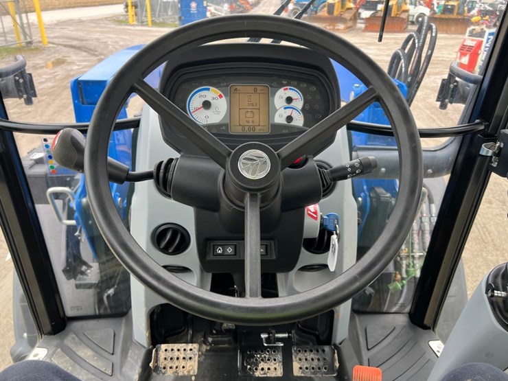 2017-new-holland-t4.75-image-24
