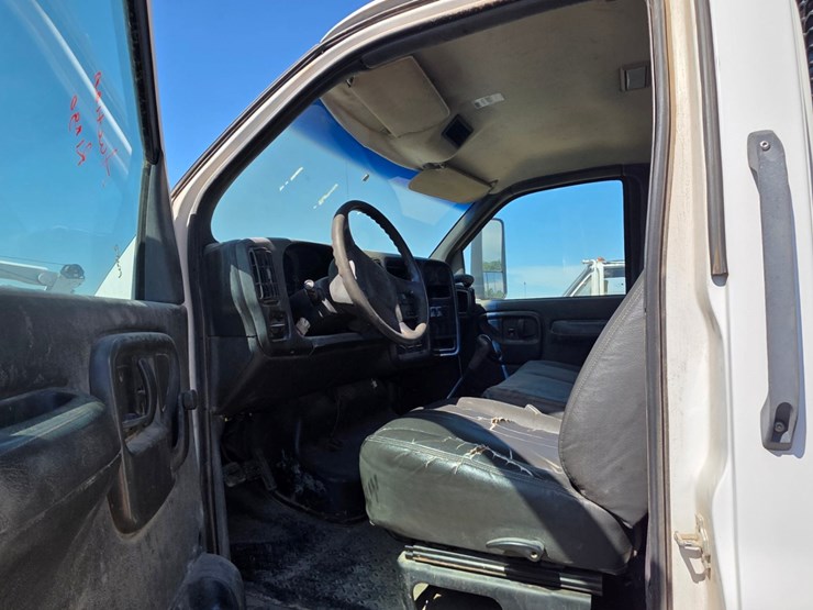 2007-chevrolet-kodiak-c6500-image-13