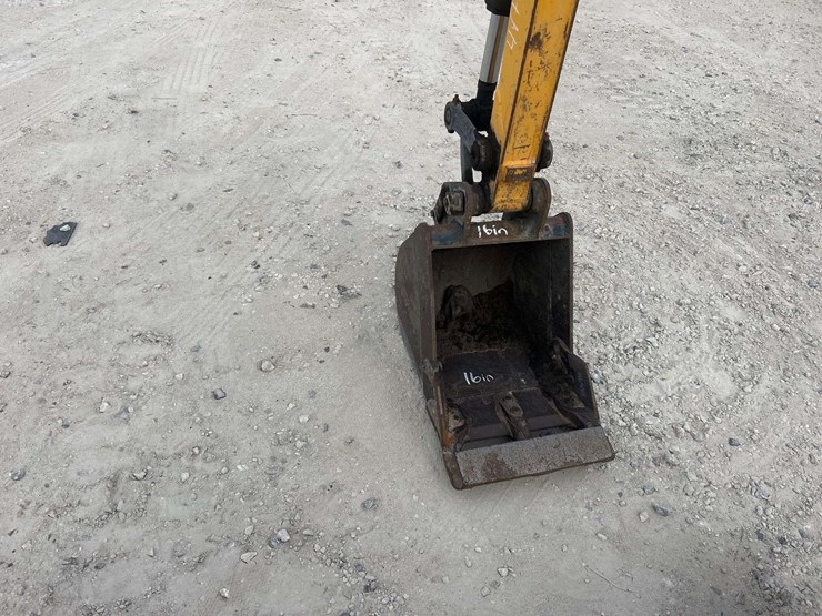 jcb-8030-zts-image-17