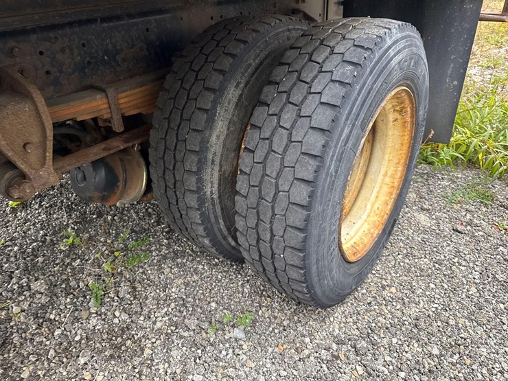 2016-hino-258-image-12