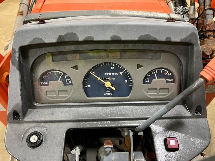 kubota-l3710-image-23