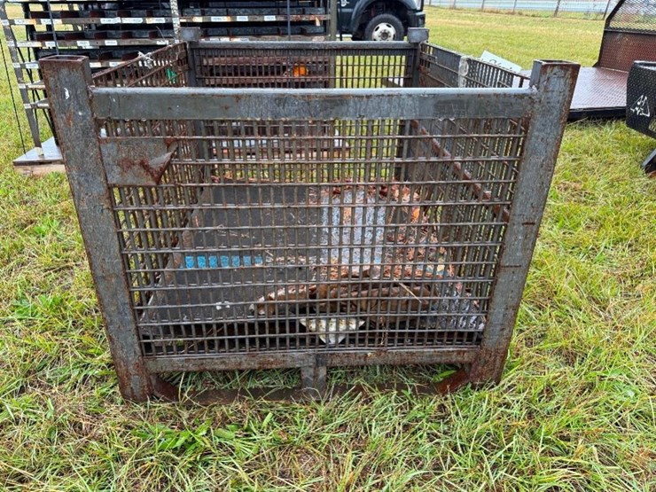 47"x39"-heavy-duty-wire-basket-image-4