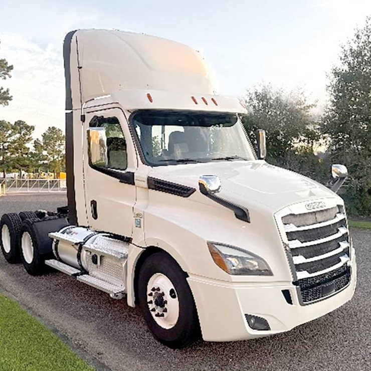 2020 FREIGHTLINER CASCADIA 126