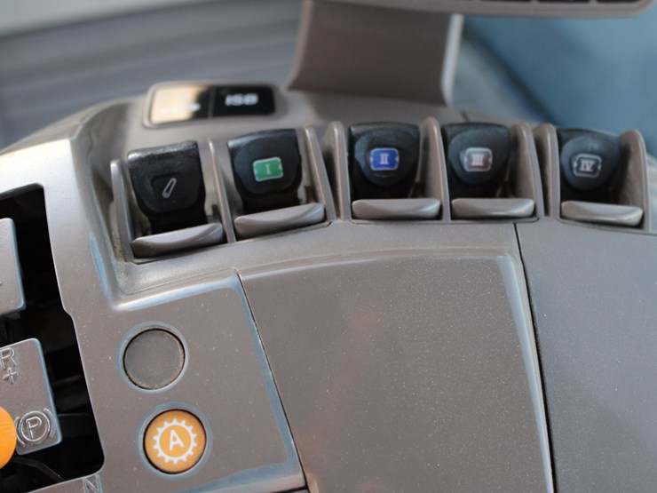 john-deere-r-image-76