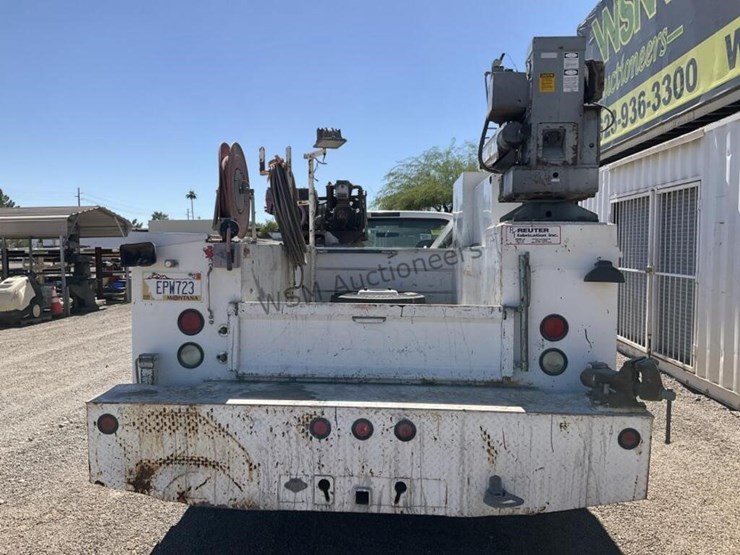 2005-ford-f550-image-6