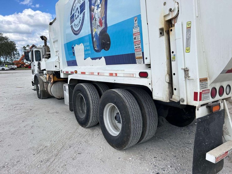 2017-autocar-xpeditor-image-21