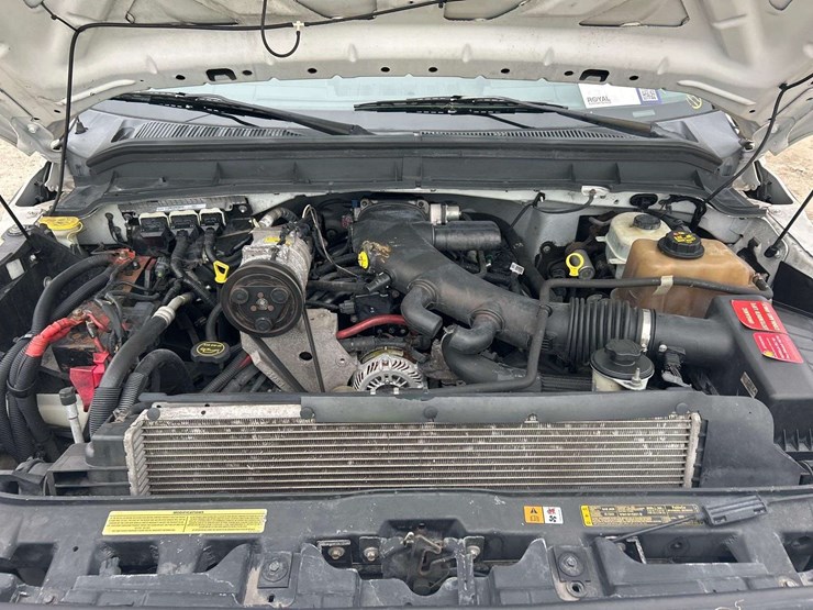 2013-ford-f550-image-7