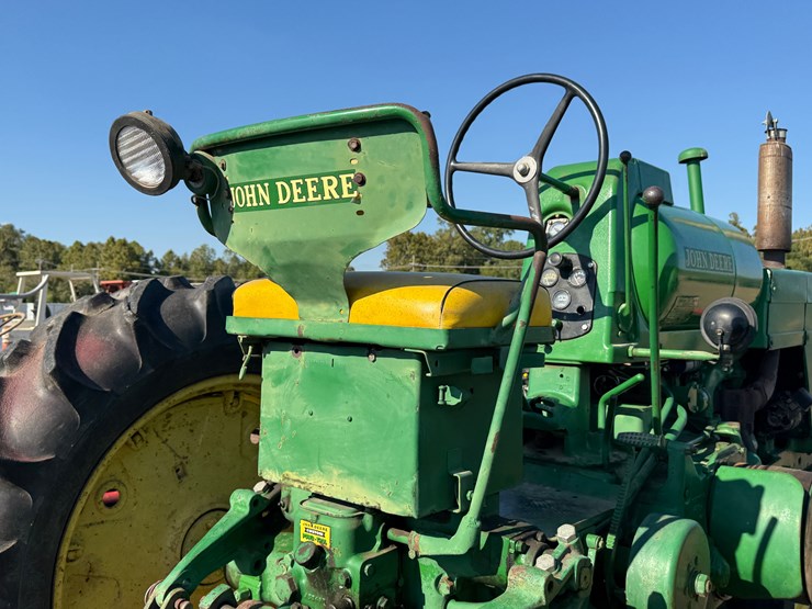 john-deere-70-image-14
