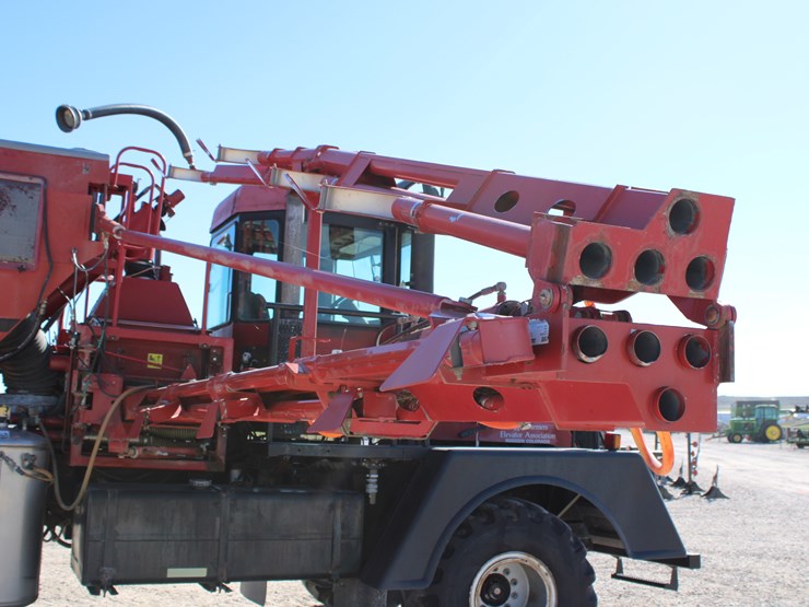 2006-case-ih-4300-image-17