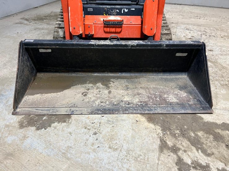 kubota-svl75-2-image-9