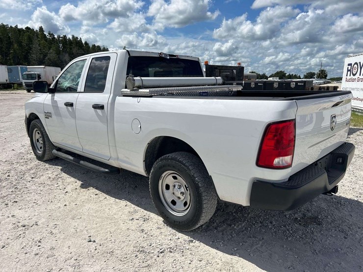 2019-ram-1500-classic-image-4