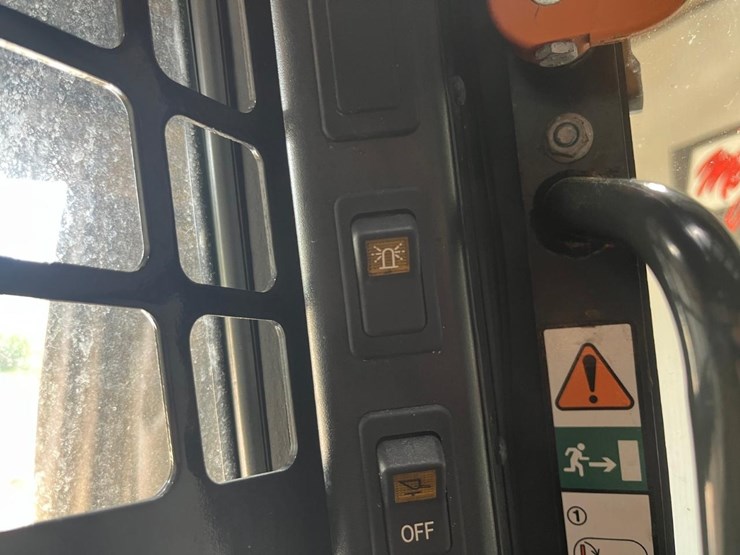 2023-bobcat-s650-image-22