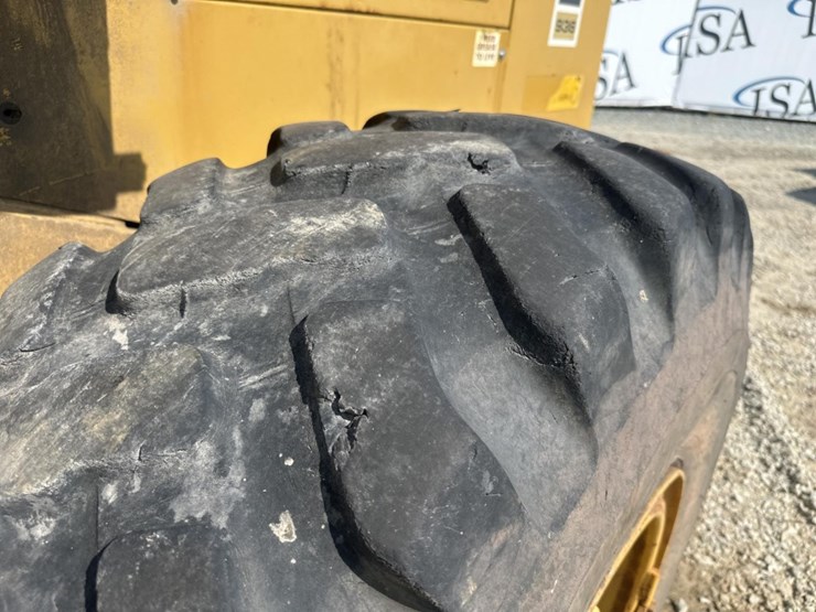 caterpillar-936-image-47