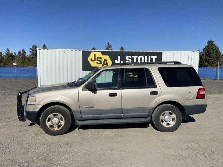 2007-ford-expedition-xlt-image-2