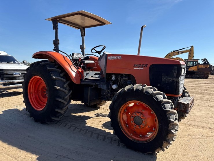 kubota-m955-dual-speed-tractor-image-4