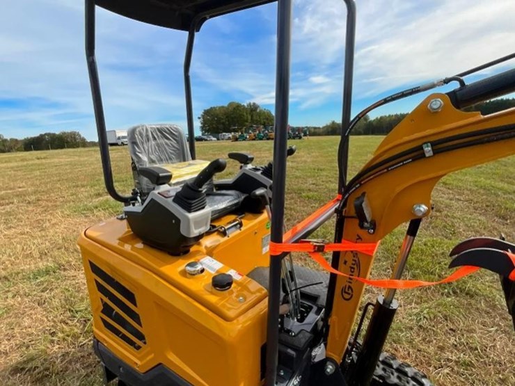 unused-cfg-mx20r-mini-excavator-(rato-image-4