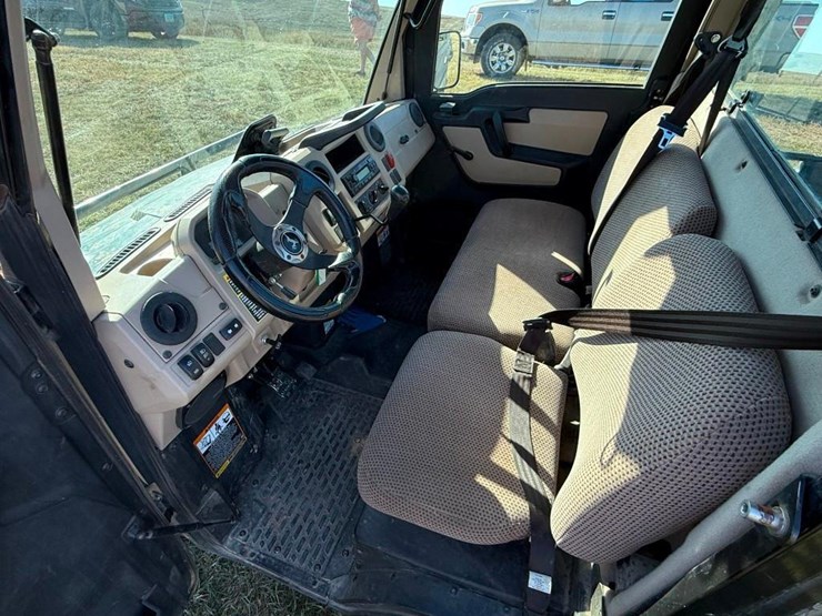 john-deere-gator-image-11