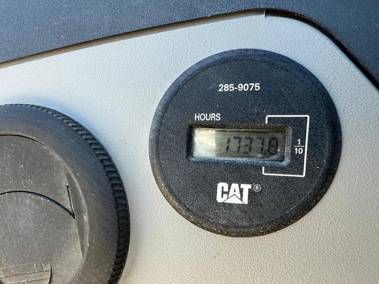 caterpillar-430e-image-26