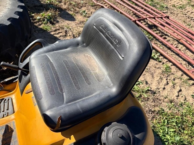 cub-cadet-lt1045-image-8