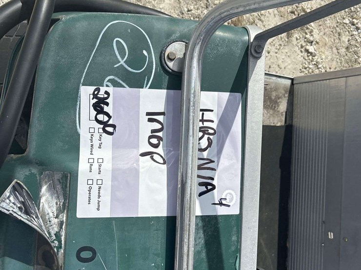 club-car-utility-cart-image-16