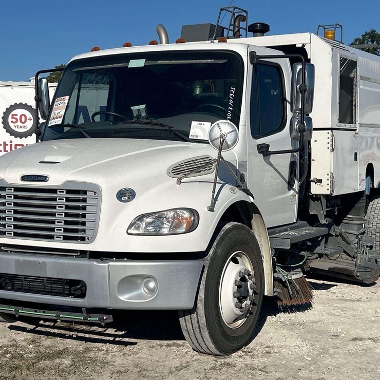 2020 Freightliner M2 106 Elgin Whirlwind Series MV Street Sweeper Truck