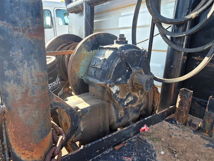 2005-international-durastar-4300-image-14