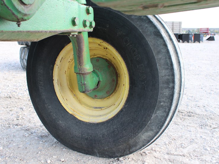 john-deere-4440-image-49