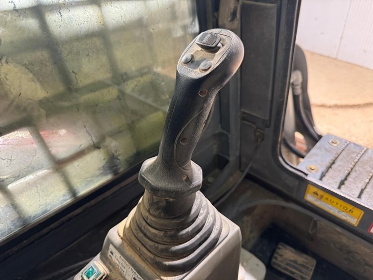 takeuchi-tl230-image-23