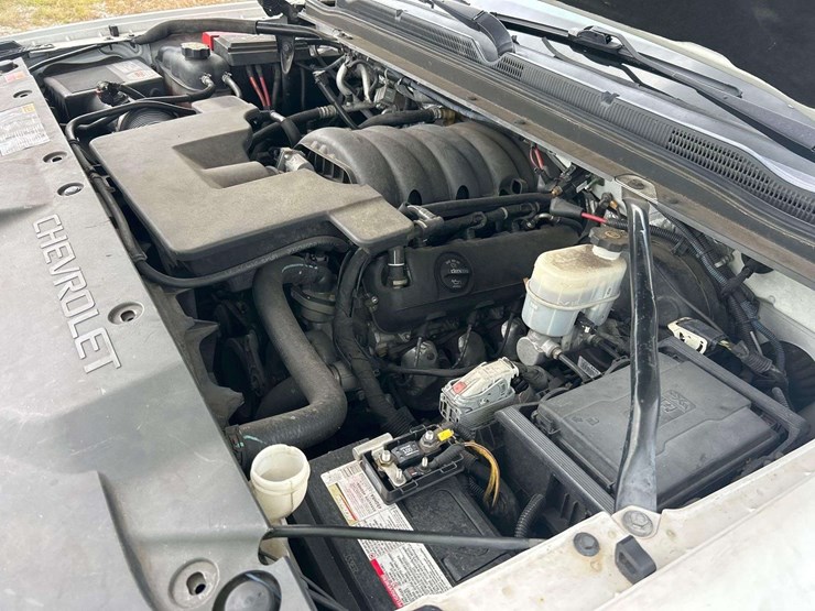 2015-chevrolet-tahoe-image-6