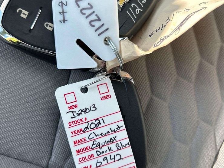 2021-chevrolet-equinox-ls-image-24