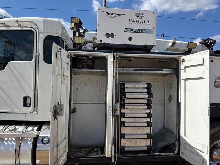 2018-kenworth-t270-image-13