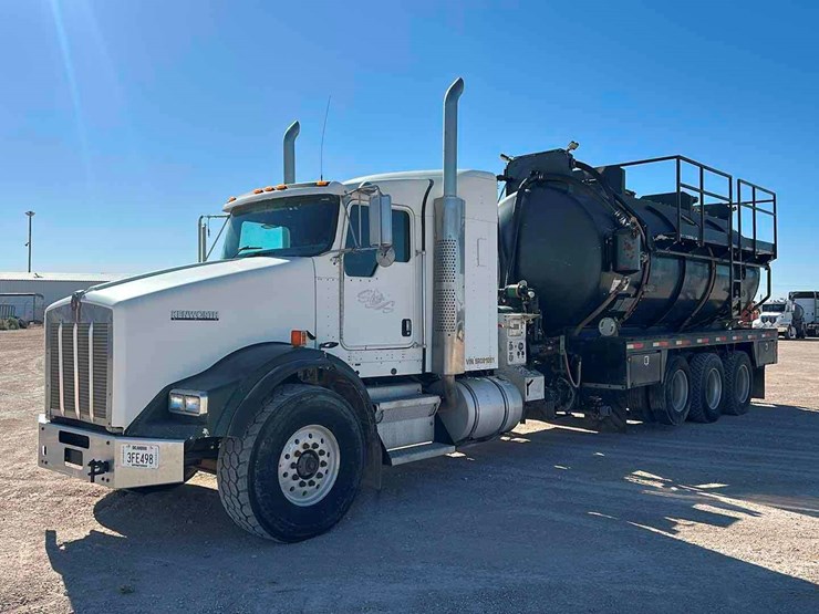 kenworth-t800b-image-1