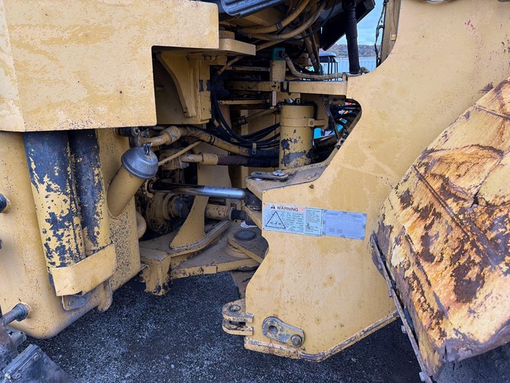 caterpillar-980g-image-13