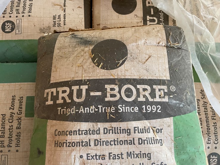 #1094-•-pallet-of-tru-bore-mixing-solution-image-3