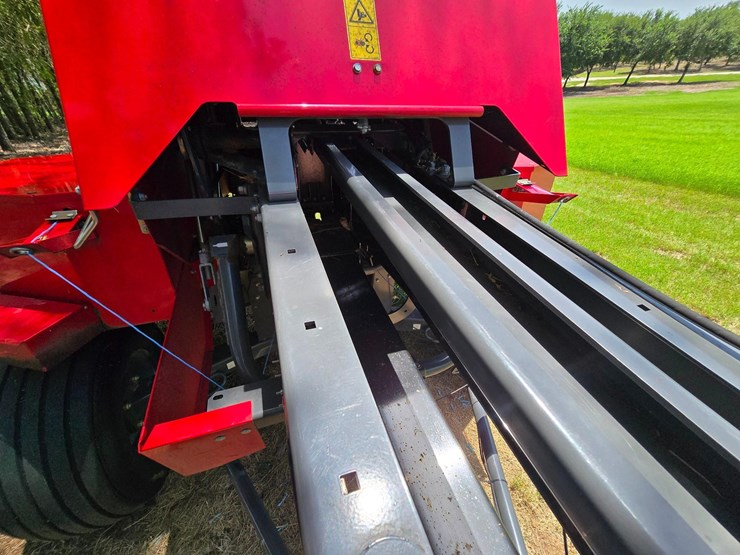 2020-massey-ferguson-1840-image-19