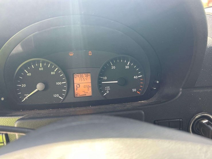 2015-freightliner-sprinter-3500-image-12