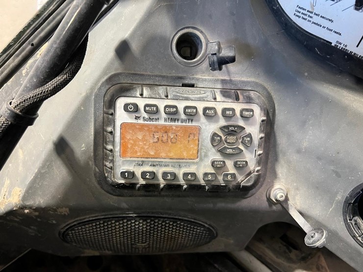 2018-bobcat-t595-image-30