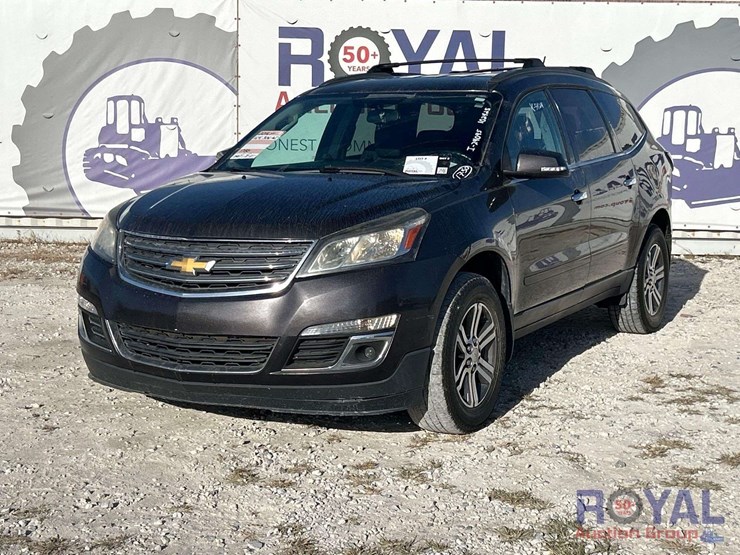 2016-chevrolet-traverse-image-1