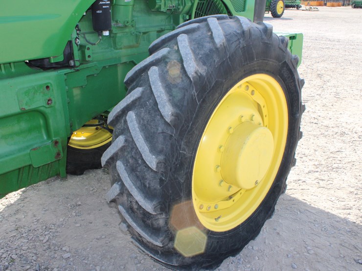 john-deere-8320-image-45