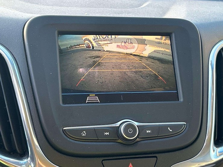 2019-chevrolet-equinox-image-17